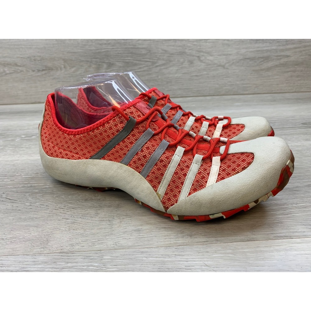 Tsubo Women's Sneakers Red Cream Mesh‎ Bungee 10 Camo Sole Low Top Shoes